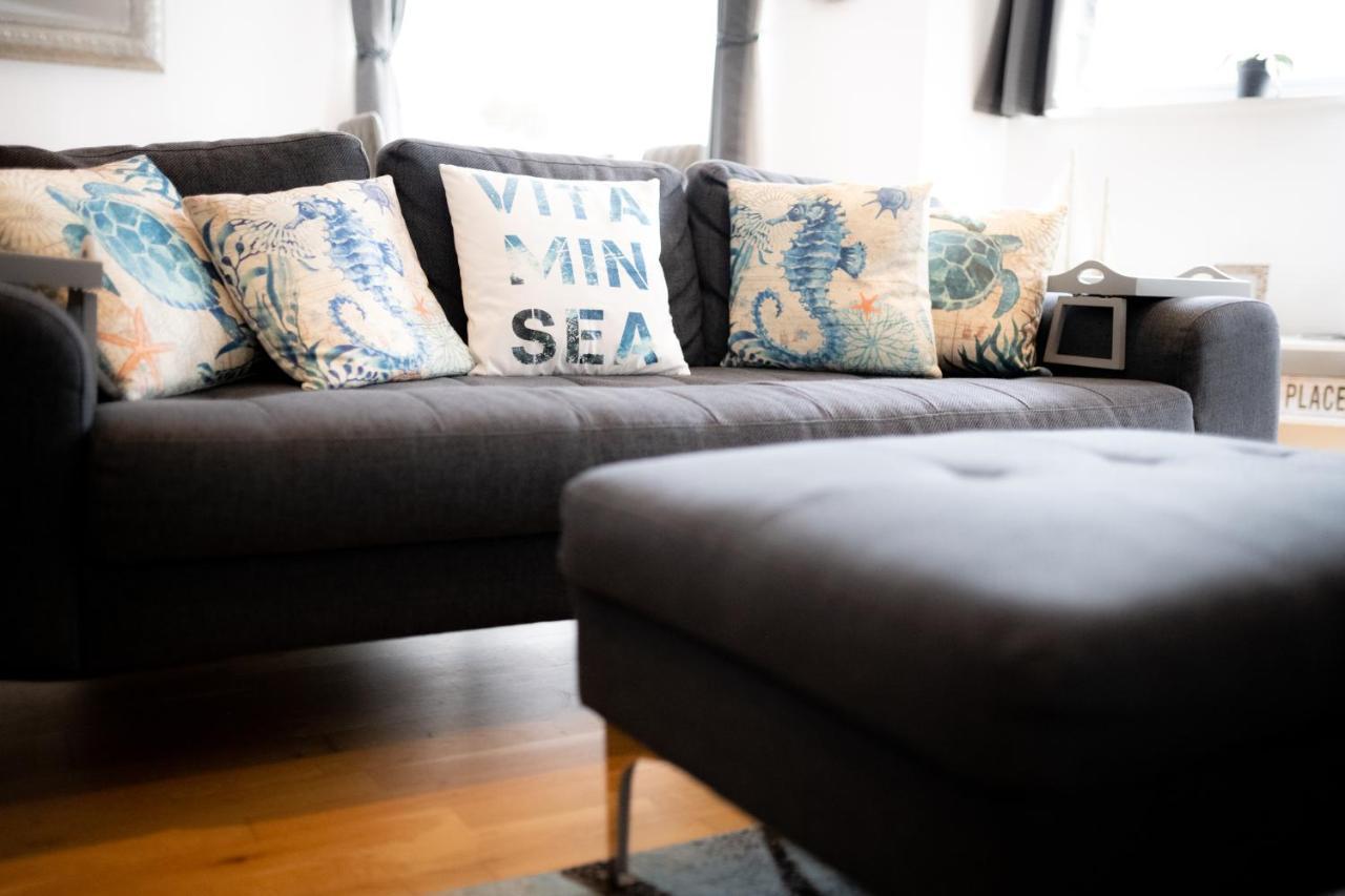 Seaview, Luxury Apartment, 2 Min Walk To Porth Beach New Quay Exterior foto
