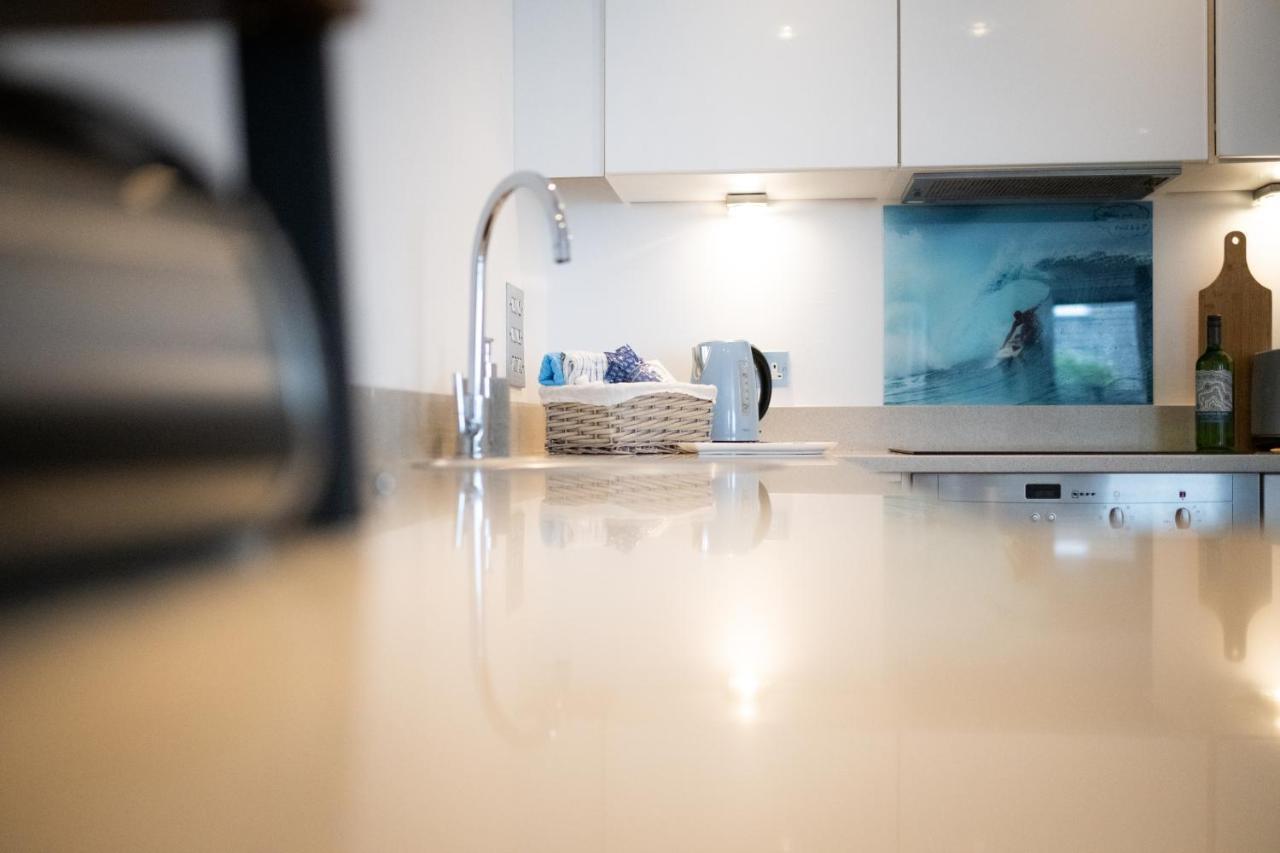Seaview, Luxury Apartment, 2 Min Walk To Porth Beach New Quay Exterior foto